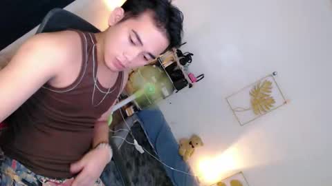 urpinoy_cummer online show from January 11, 3:38 pm