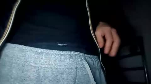 ursweetdreamx online show from December 4, 11:01 pm