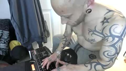 BamBam online show from December 7, 7:05 am