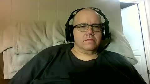 usstarr1 online show from October 2, 2:43 pm