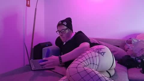 Rikki Stormgren online show from April 22, 11:20 pm