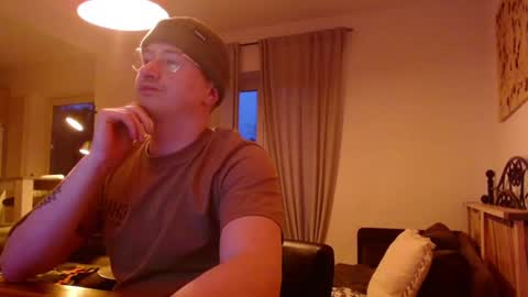 Snapshot of vacation__ chatting on February 4, 4:39 pm vacation__ online show from February 4, 4:39 pm