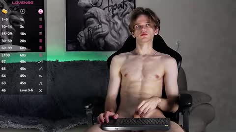 valdi_light online show from November 18, 9:02 am