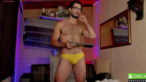 valentin_hoffman online show from April 1, 11:23 am