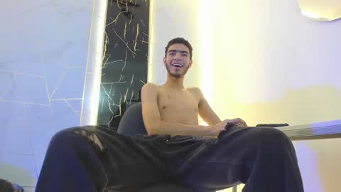 VALENTIN  online show from March 24, 3:44 am