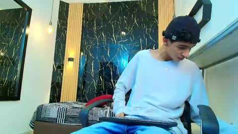 VALERIO  online show from April 18, 3:30 am