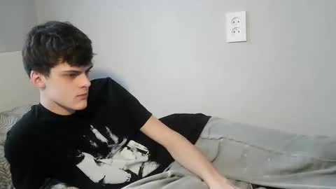 valesios online show from December 5, 10:44 am