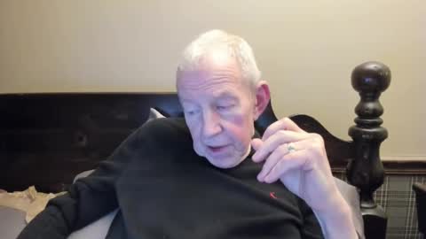 Snapshot of valleylaker chatting on January 2, 12:35 pm valleylaker online show from January 2, 12:35 pm