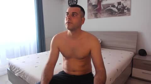 valyvalisimo online show from March 26, 8:40 am