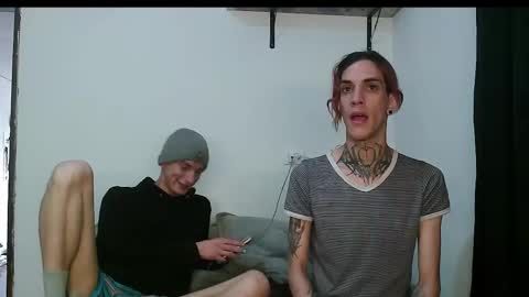 Snapshot of vamp_noah chatting on February 28, 6:52 pm Vamp Noah and Dan online show from February 28, 6:52 pm