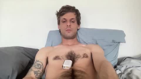 Joeyyy online show from May 26, 12:39 am