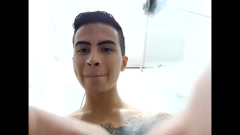 velk_hot1 online show from January 11, 7:59 pm