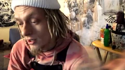 versaceballsack online show from January 5, 5:27 pm