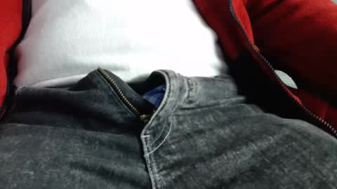 Erik online show from March 3, 7:28 am