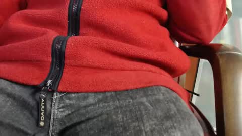 Erik online show from March 10, 8:39 am