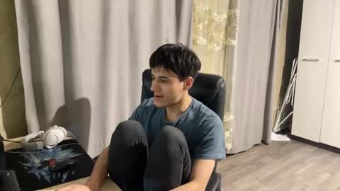 vialeras online show from January 12, 10:25 pm