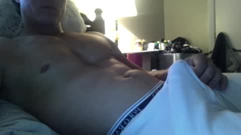 Snapshot of victoria_and_drew chatting on September 16, 10:10 pm Victoria and Drew online show from September 16, 10:10 pm