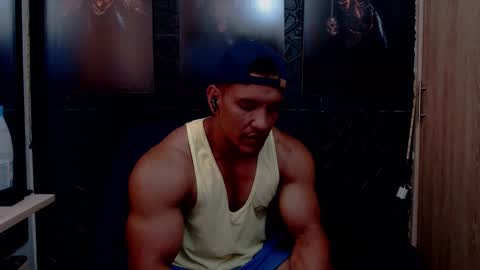 Viktor Herrera online show from March 21, 3:16 pm