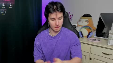 Vincent Strong online show from March 4, 1:51 pm