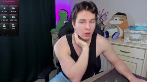 Vincent Strong online show from February 1, 8:35 am