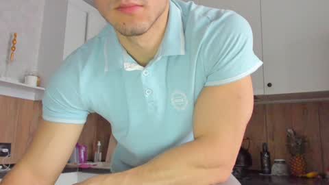 Snapshot of vincent_o chatting on January 29, 9:12 am Vincent. uncut 18cm online show from January 29, 9:12 am
