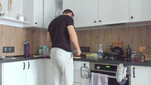 Snapshot of vincent_o chatting on January 15, 8:51 am Vincent. uncut 18cm online show from January 15, 8:51 am