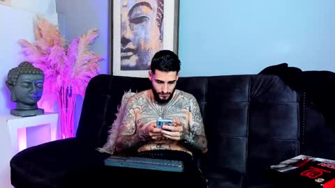 Vincent Sartori online show from November 8, 7:17 pm