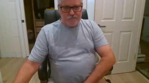 viper654321 online show from March 13, 11:22 pm