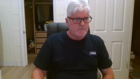 viper654321 online show from April 10, 7:48 am