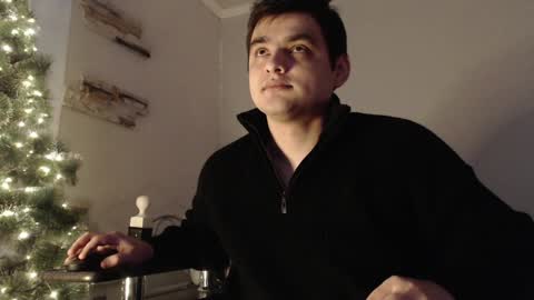 Snapshot of virgil____ chatting on December 19, 7:40 am virgil____ online show from December 19, 7:40 am