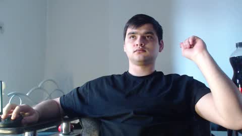 Snapshot of virgil____ chatting on February 22, 5:44 am virgil____ online show from February 22, 5:44 am