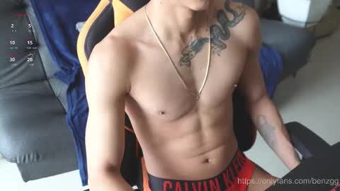 VITO BENZ online show from December 5, 6:04 pm