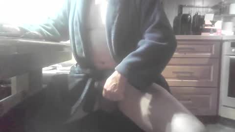 Snapshot of vivaro6464 chatting on October 26, 5:42 am vivaro6464 online show from October 26, 5:42 am