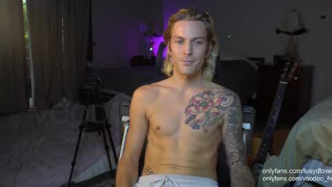 Voodoo and Lucy online show from October 2, 2:37 am