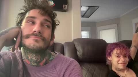 Snapshot of vveejay48826 chatting on September 8, 7:24 pm vveejay online show from September 8, 7:24 pm