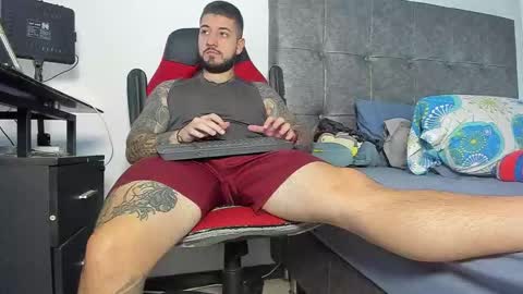 vyxen_ online show from February 3, 8:36 pm