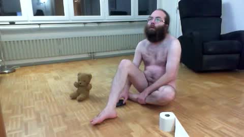 wantsahug online show from November 16, 7:16 pm