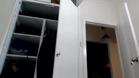 wants online show from January 7, 9:21 am