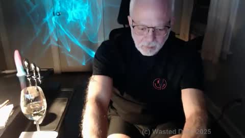 wasted_daze_ online show from December 17, 2:41 am