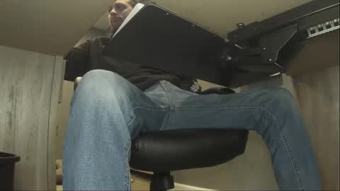 Snapshot of watchmepop4u chatting on January 29, 12:33 am IShootloads1 online show from January 29, 12:33 am