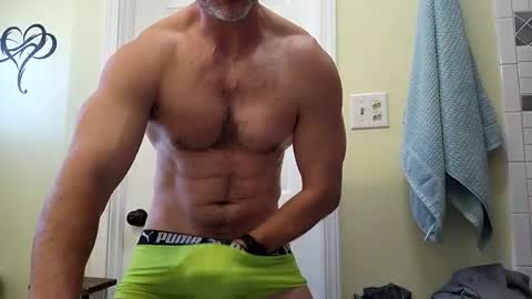 waynekent80 online show from February 3, 6:02 pm