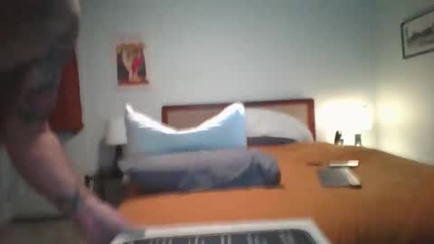 wazooforty2 online show from April 9, 4:43 am