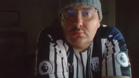 Snapshot of wbadave86 chatting on January 12, 12:39 am JustMeCoverYou online show from January 12, 12:39 am