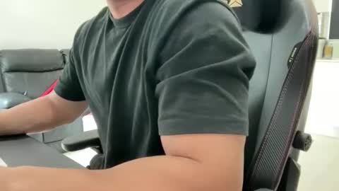 Weapon X online show from March 1, 9:14 pm