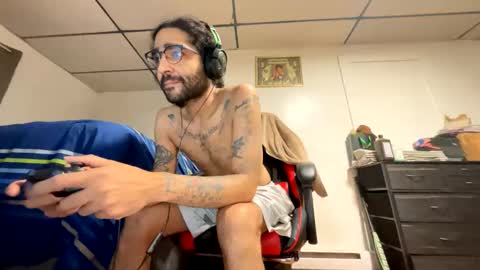 ShootingWebs online show from October 7, 2:15 am