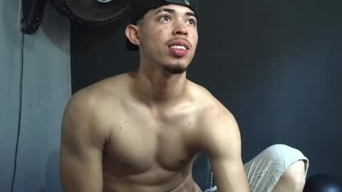 wesley_77 online show from March 8, 4:55 pm