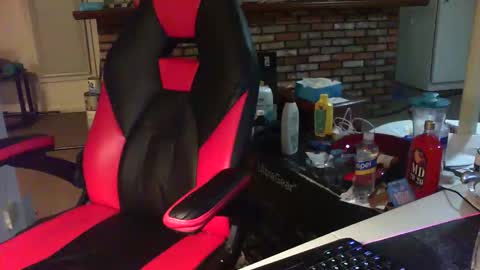 whateverdude555 online show from December 5, 10:39 pm