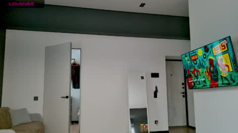 Max online show from April 12, 12:50 pm