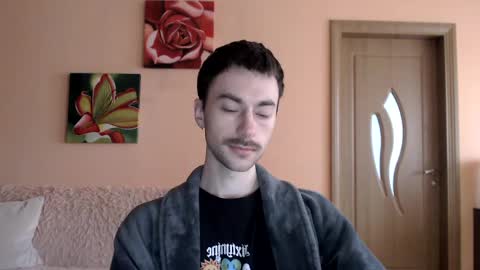 Tom online show from April 11, 12:41 pm