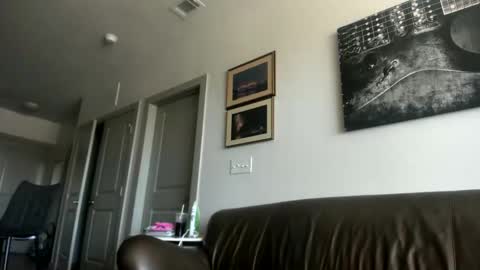 Snapshot of whitechocalate91 chatting on October 21, 6:55 pm just str8 stud nut 1000 online show from October 21, 6:55 pm